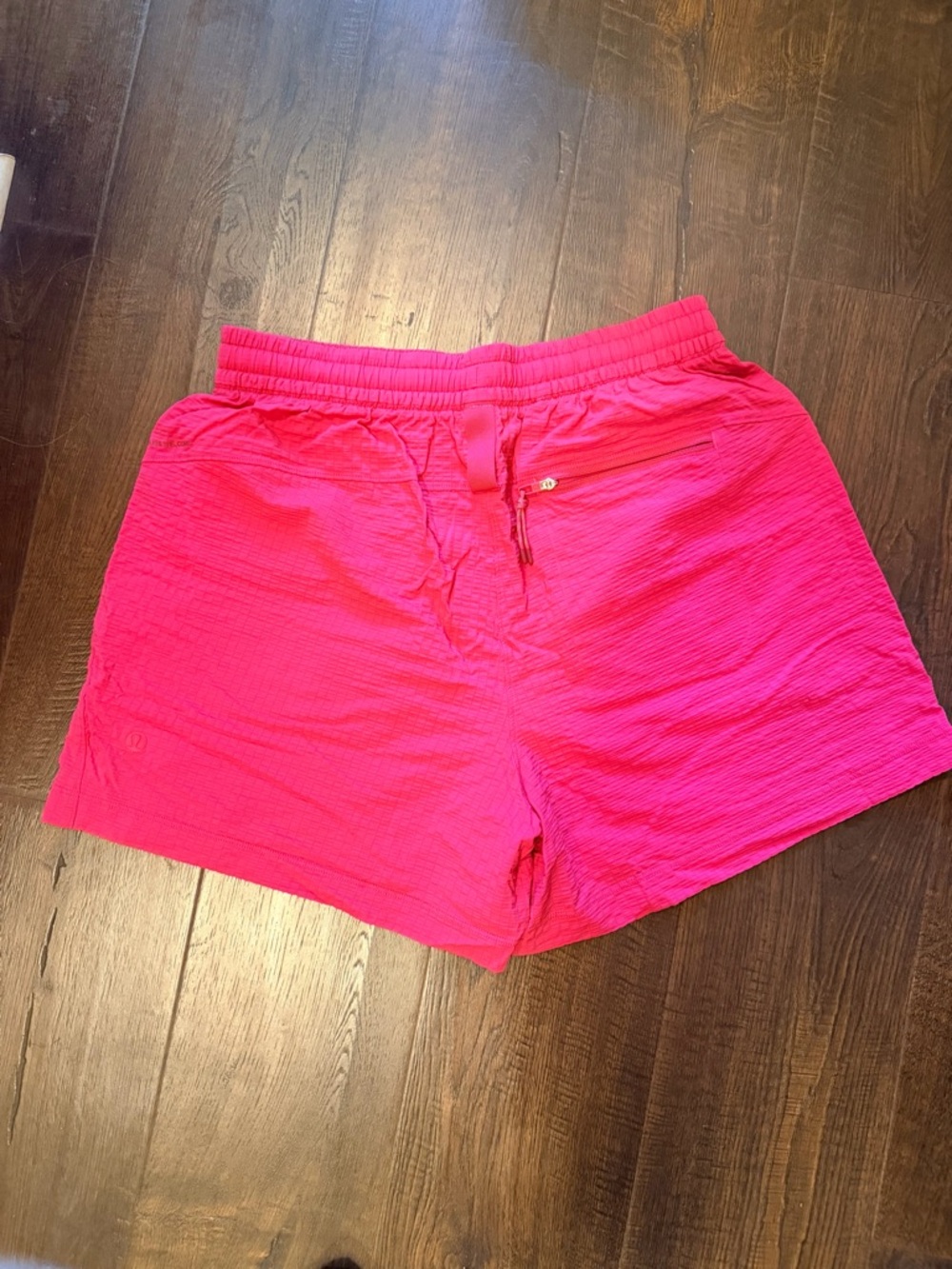NWT lululemon athletica GRID-texture relaxed JR hiking short 4” - Picture 7 of 7